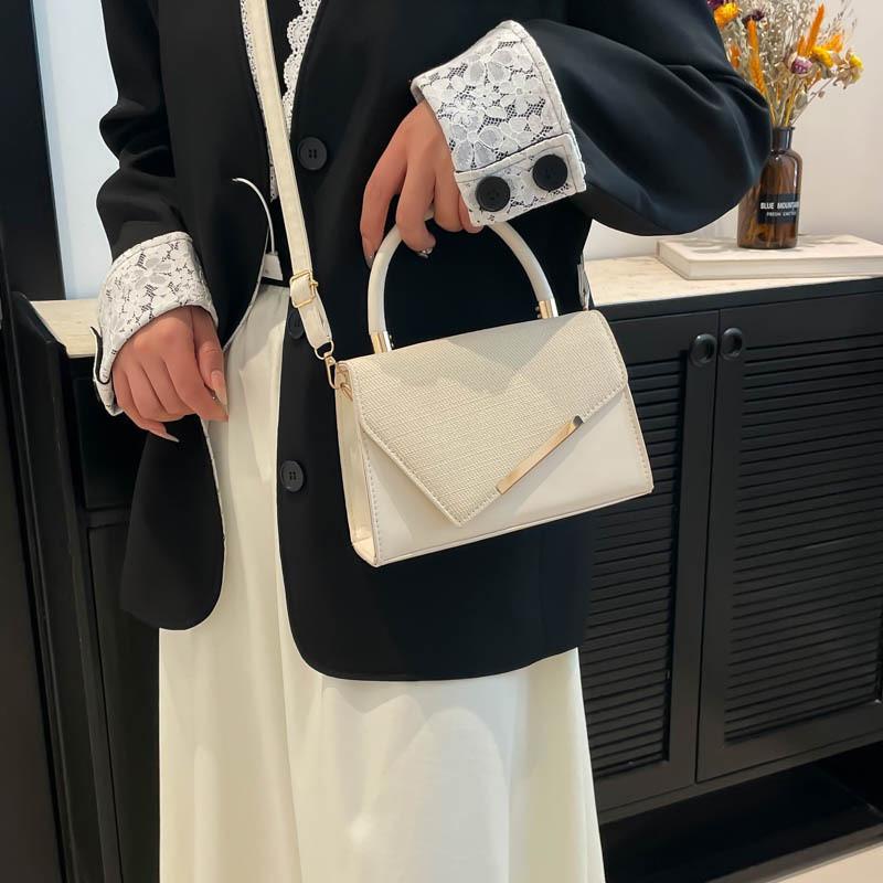 Легкая Сращивание Роскошная Контрастная Цветная Сумка Через Плечо с Пряжкой Магнитная