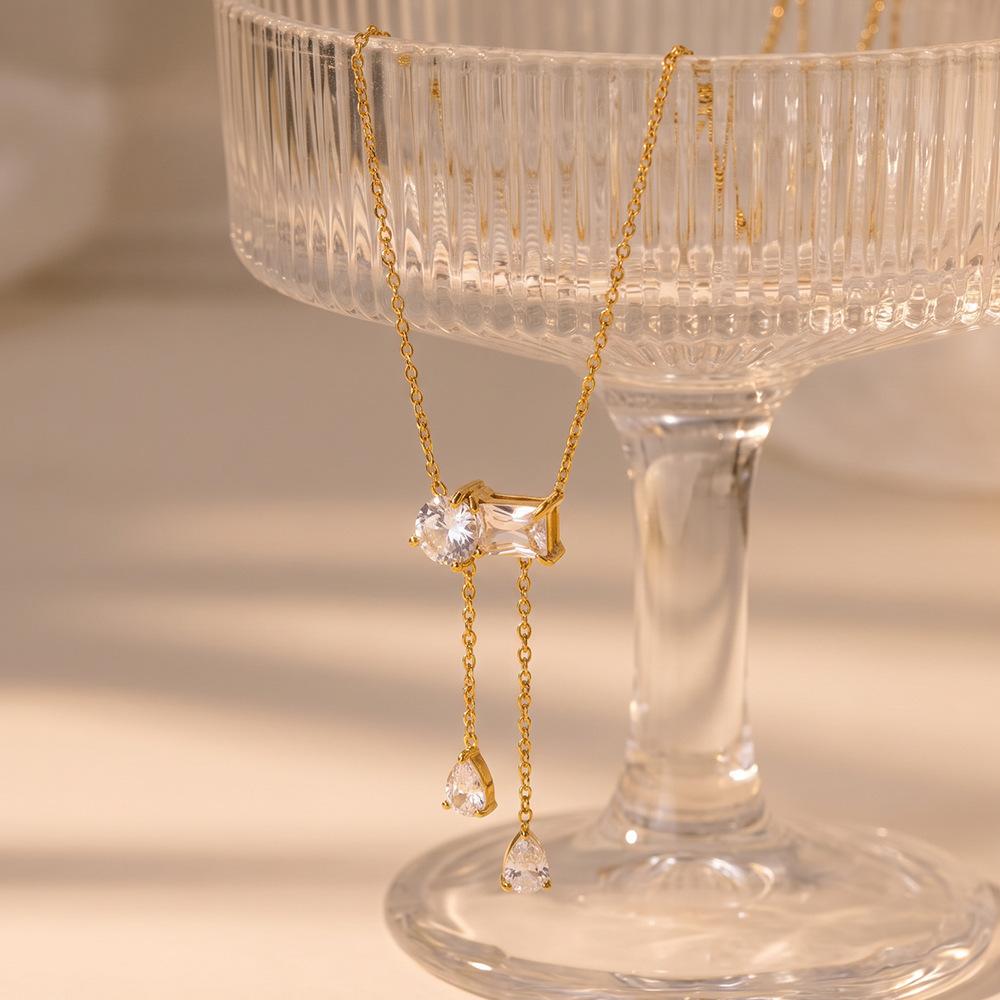 Luxury Waterdrop Square Zircon CZ Pendant Necklace for Women Gold Plated Stainless Steel Clavicle Chain Collar Necklaces Jewelry