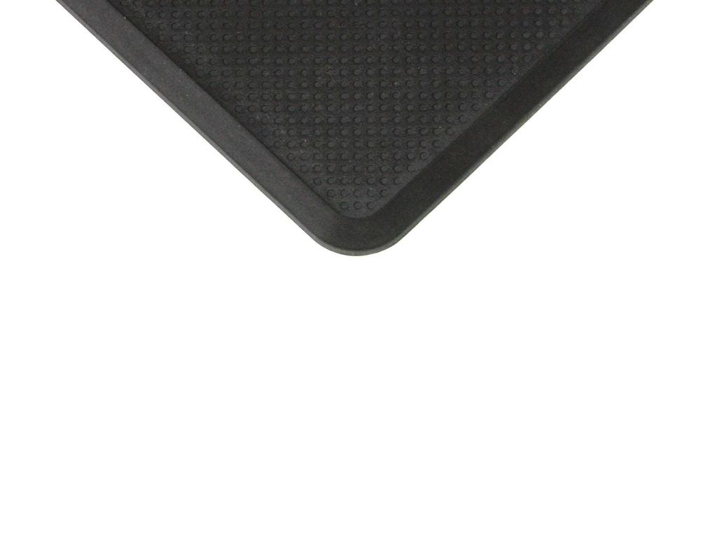 Нескользящий коврик Napolex Genuine sense car с бортиком, который повторяет форму приборной панели. Легко всасывается после мытья водой. Удобный для восстановления.