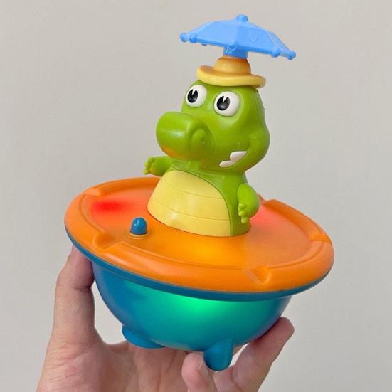 Автоматическое распыление Крокодил Игрушка для ванны Светодиодная подсветка и вращающаяся душевая лейка Веселый фонтан для ванны для мальчиков и девочек