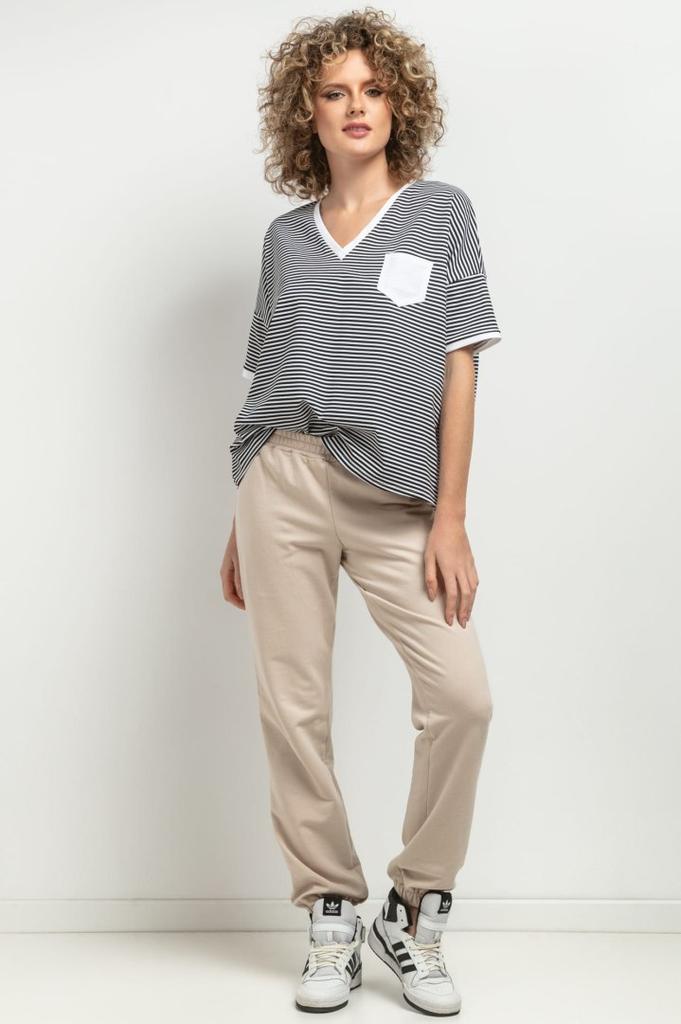 Wide V-neck blouse T393 XL/XXL cappuccino