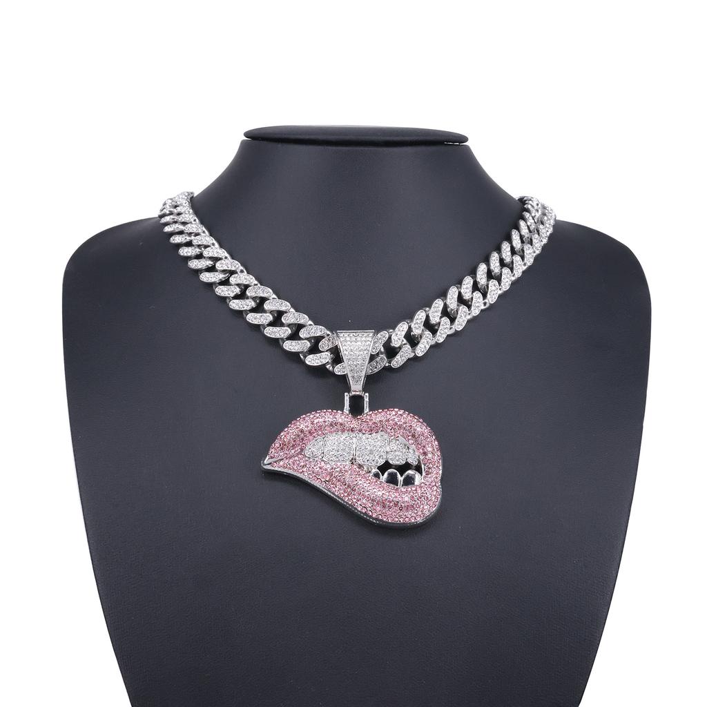 European American Trendsetter Personalized Rhinestone Lip Single Pendant, Men Domineering Cool Exaggerated Street Dance Cuban Chain Accessories