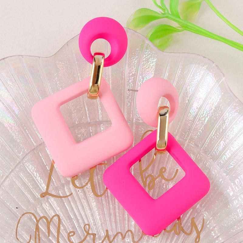 Pinkdudu 2024 Новые 12-цветные квадратные акриловые серьги-подвески, легкие роскошные многоцветные геометрические серьги для женщин, ювелирные изделия PD1488