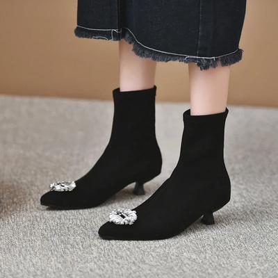 2024 Лидер продаж Новые женские ботильоны на среднем каблуке Зимняя обувь Черные ботильоны с острым носком Стразы Официальная обувь для женщин