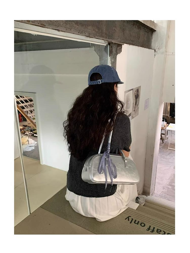 Серебряная сумка через плечо в стиле балета от корейской компании Niche 2024 года: Модная и универсальная сумка