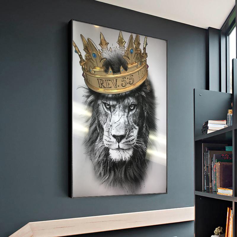 The Lion King Wearing The Crown Modern Animal Canvas Painting On Wall Art Poster and Print Wall Picture for Living Room Decoration