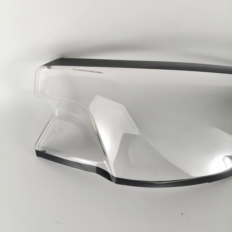 Крышка-рассеиватель заднего фонаря Ford Escape 2020