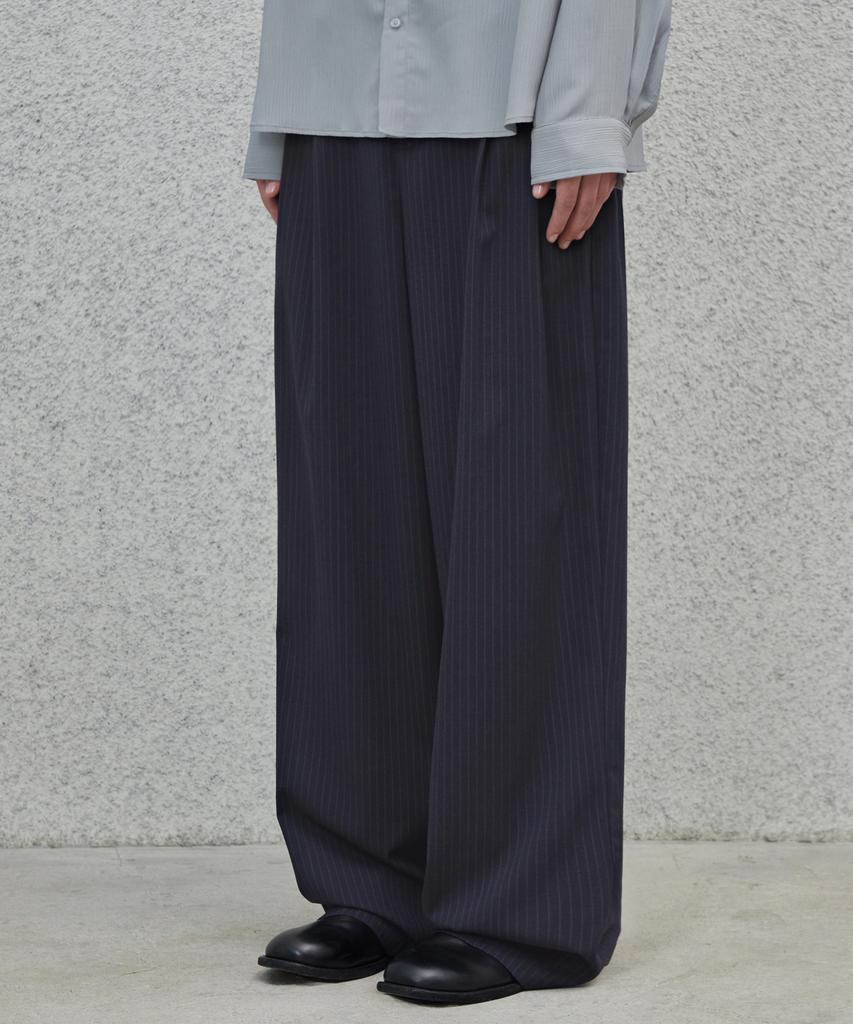 GLW Double-Pleat Wide Striped Slacks Navy