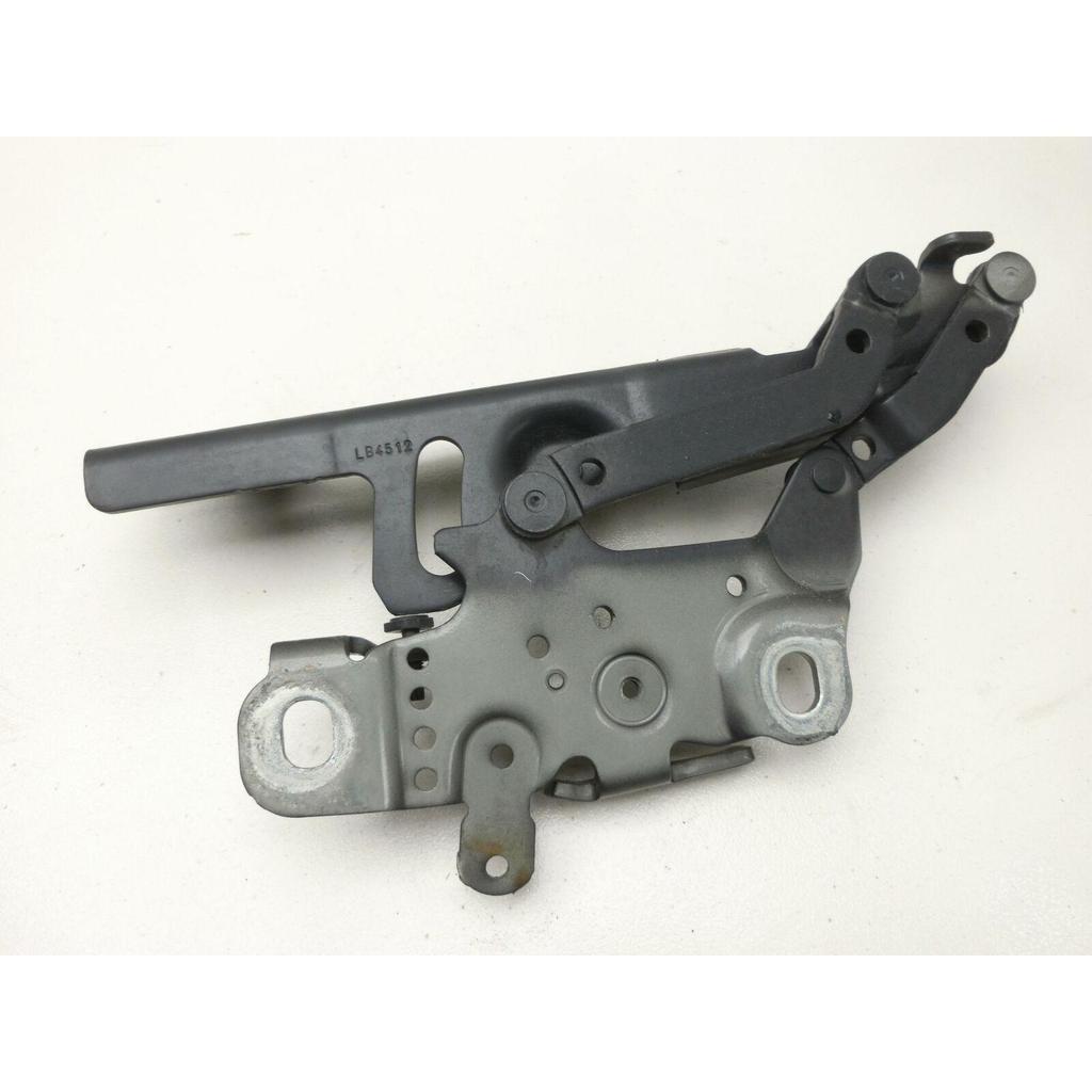 BMW 3 Series F30 Front Hood Hinges (41617286343, 41617286344)