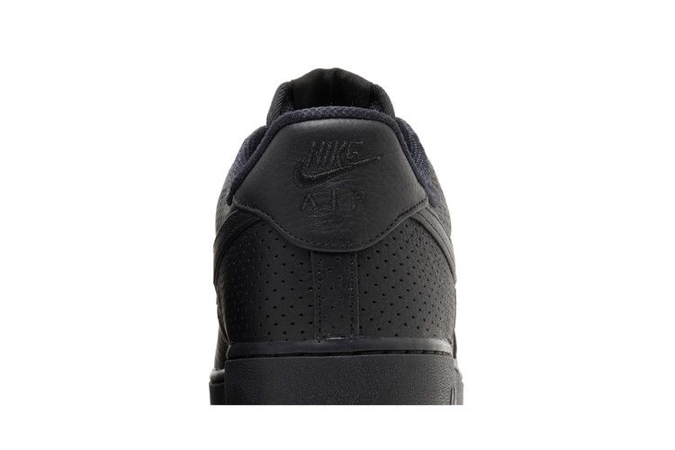 Мужские кроссовки Nike Air Force 1 Low SP Triple Black с перфорацией Черный/Game Royal/Черный