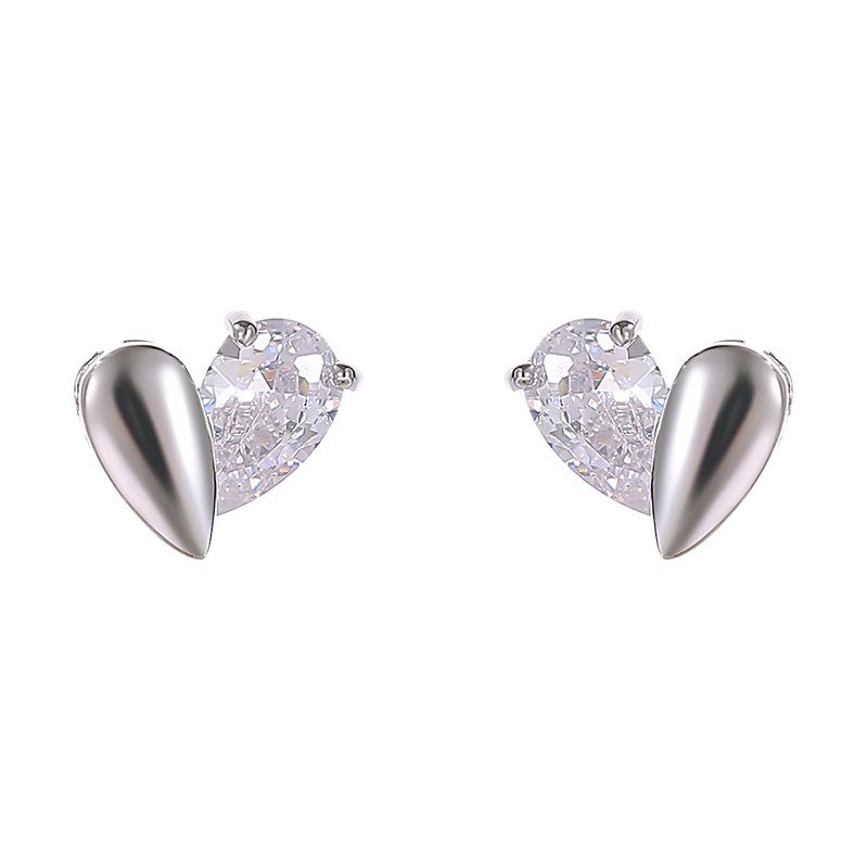 Серьги-гвоздики из серебра S925 с цирконами в форме сердца - Хит продаж 2025 года, Высококачественная коллекция для Осени/Зимы