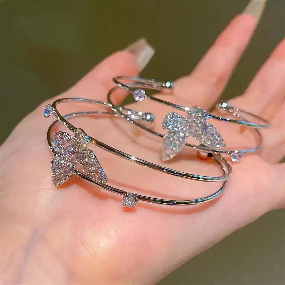 Super Flash Double-layer Butterfly Opening Bracelet, High-end Sense Fashion Light Luxury Temperament Bracelet, Simple and Versatile Jewelry Women