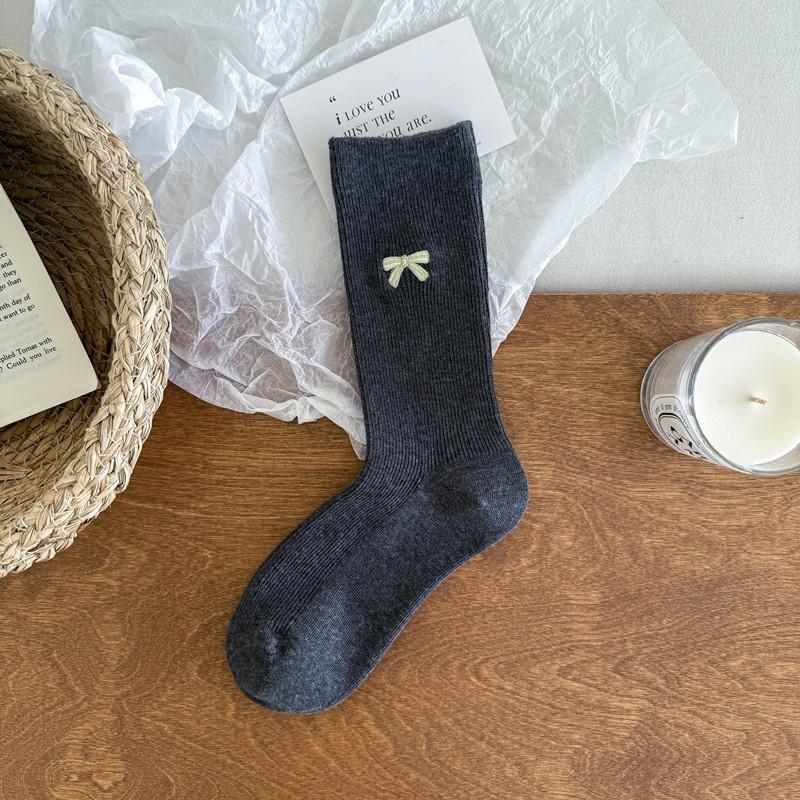 Solid Color Style Double Needle Simple Stacked Socks Medium Tube Socks Girls' Stockings Embroidered Bow Boneless Vertical Strips