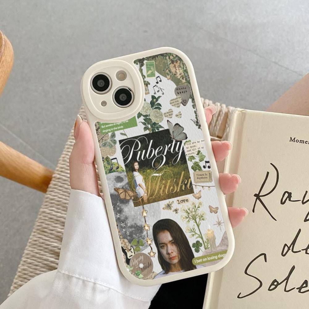 Популярная певица M-Mitski Для iPhone 16 15 14 16E 13 12 11 Pro Max Plus Кожаный чехол для телефона