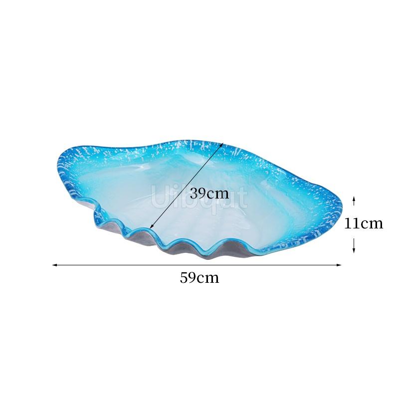 Тарелка сашими из большой ракушки Тарелка со льдом Поднос с морепродуктами Тарелка сашими из лосося Сухой лед Художественная концепция Блюдо и столовые приборы