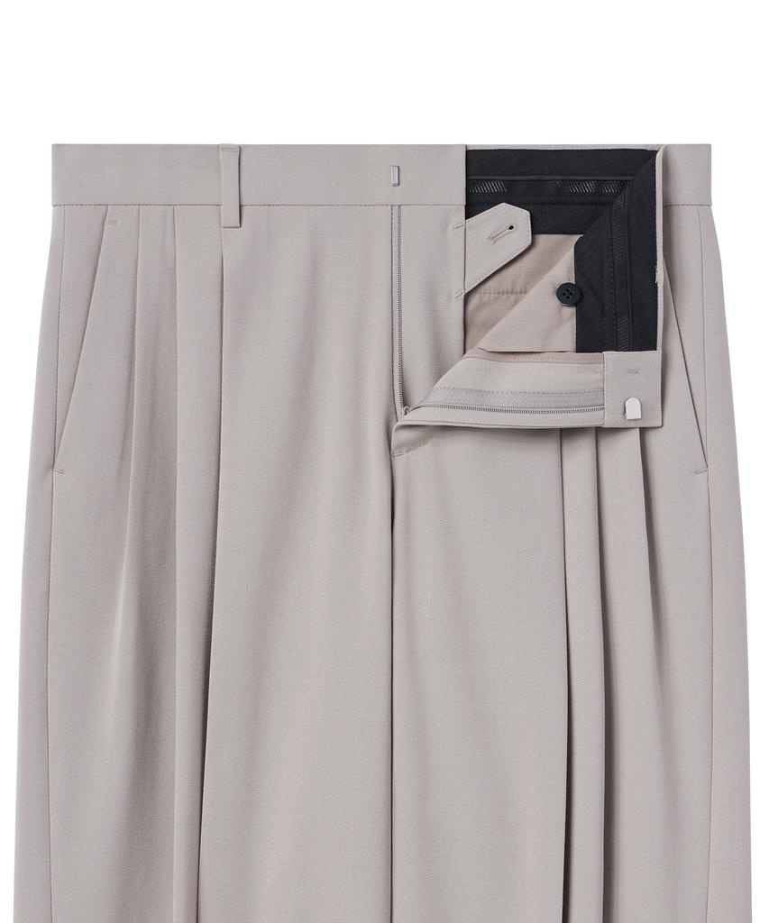 MUSINSA STANDARD Lightweight Three-Puck Semi-Balloon Slacks [Light Beige]