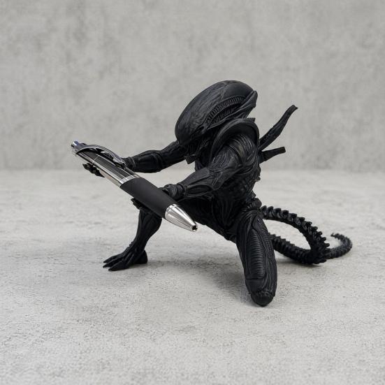 Alien Pen Holder for Desk, 3D Printed Pencil Display Stand, Kneeing Alien Desktop Organizer for Home Office Accessories
