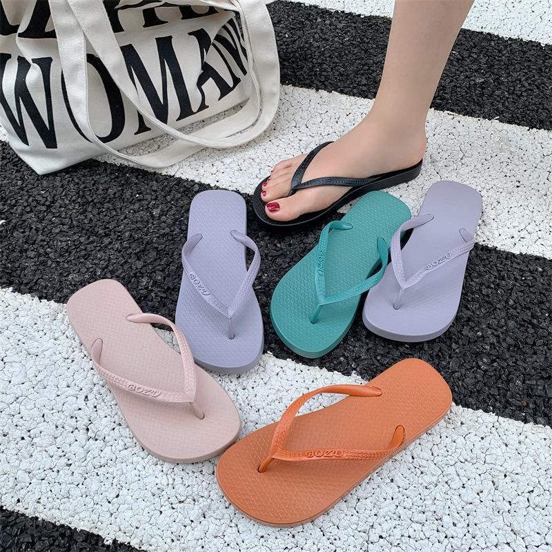 Новые летние шлепанцы женские носят пляжные приморские сандалии на плоской подошве тапочки женские