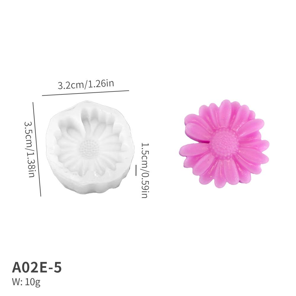 Силиконовая форма для свечи и мыла с ароматом лепестков розы 3D