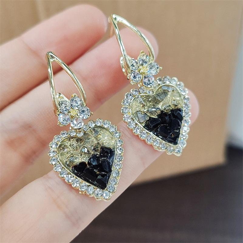 Ретро блестящие черные серьги Love Super Shine Diamond Drop Earrings Crystal Earrings Earrings Earrings Advanced Ear Buckle Temperament