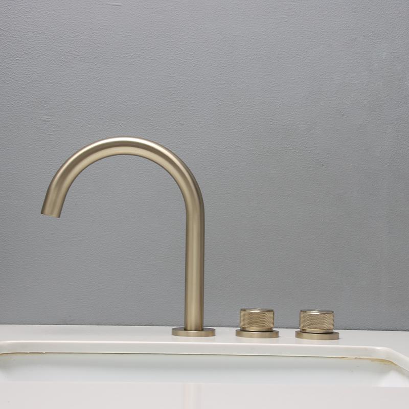 Смесители для раковины, полностью латунный черный смеситель для ванной комнаты, матовый золотой смеситель для раковины, 3 отверстия, горячий и холодный водопадный кран, водопроводный кран