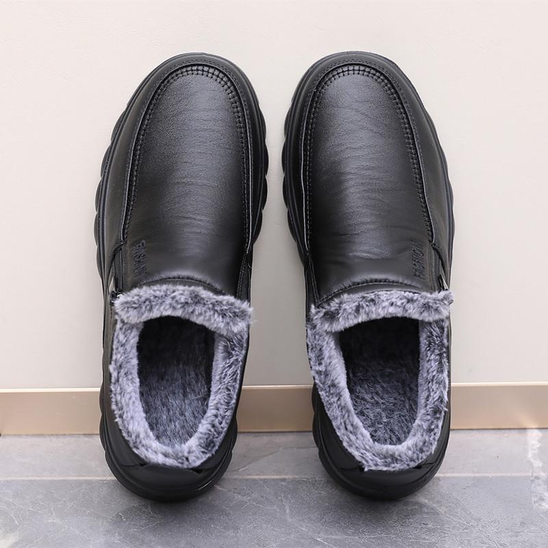 Мужские зимние ботинки на нескользящей мягкой подошве с вельветовой подкладкой для среднего и пожилого возраста.