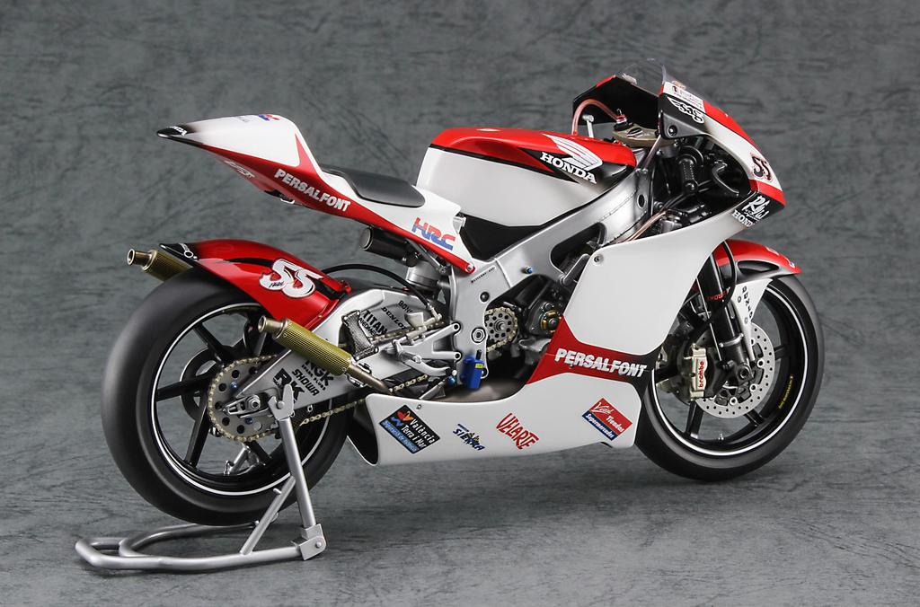 Hasegawa Honda RS250RW 2009 WGP250 Plastic Model 21742 1/12