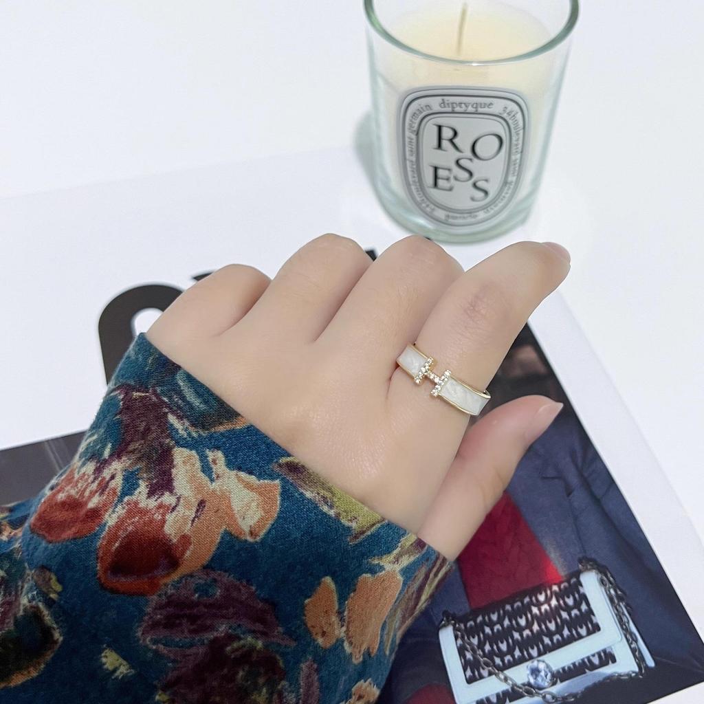 Elegant Diamond 'H' Open Ring - Women's Fashion Statement, Light Luxury Niche Design, High-End Index Finger Accessory