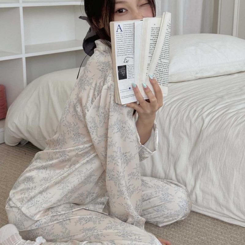[Walking leisurely] 11 spring new Korean loungewear small floral long-sleeved trousers girl Mori ice silk woman