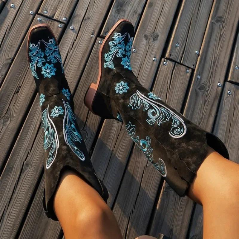 Fashion Women's Boots New Embroidered Long Tube Boots Low Heel Calf Waterproof Comfort Fashion Knight Boots Botas Mujer Botas Feminino