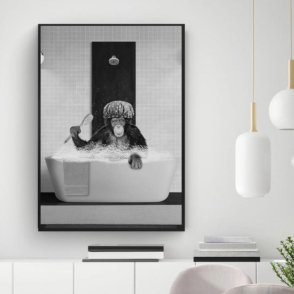 Ванная комната Смешная обезьяна Черно-белая ванна Животное Чтение Газеты Плакаты Картина на холсте Настенные художественные картины Домашний декор