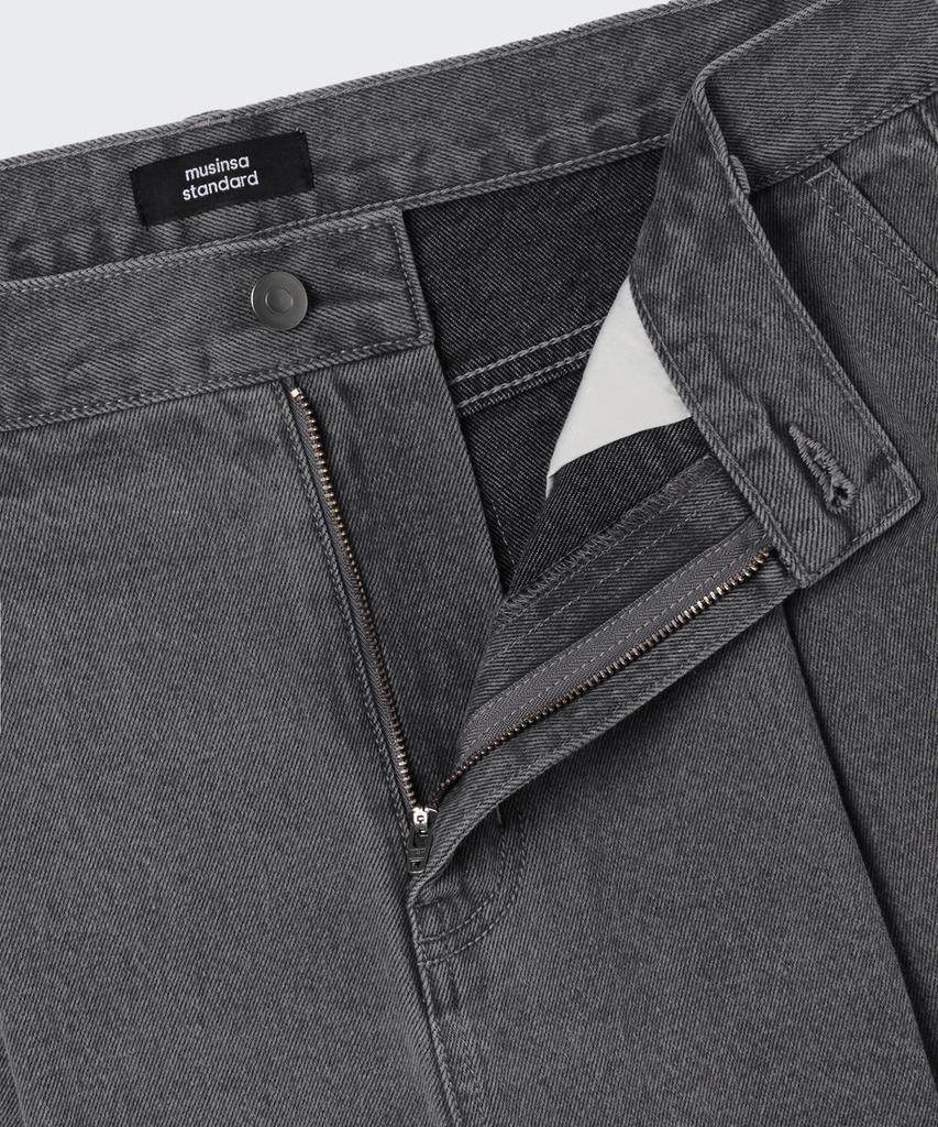 MUSINSA STANDARD One-Pleat Wide Denim Shorts [Gray]