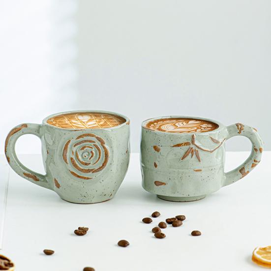 Керамическая кофейная чашка ручной работы с тисненым узором «роза и бамбуковый лист», кружка 290 мл, деревенская текстурированная кружка, подходит для микроволновой печи, штабелируемая, подарок для любителей кофе
