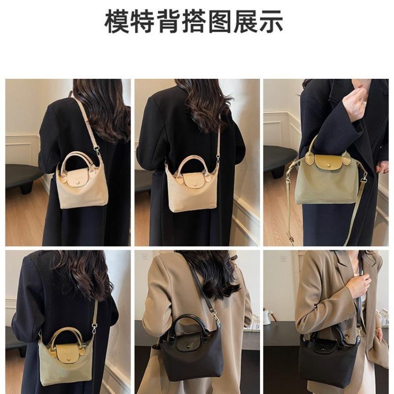 Niche Handbag Women's New Fashion Versatile Commuter Texture Dumpling Bag Shoulder Messenger Bag