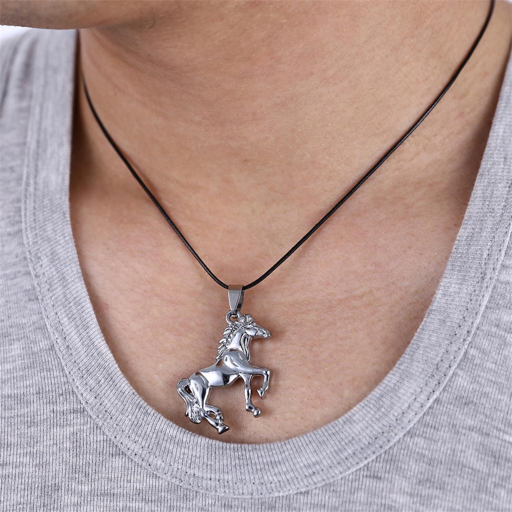 Fashion Cute Animal Horse Pendant Necklace For Women Dainty Silver Color Chain Clothing Costume Jewelry Accessories Wholesale