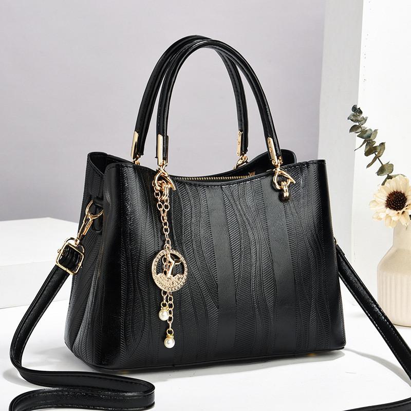Chic And Stylish Pu Handbag For Fall Winter With Versatile Shoulder Strap And Zipper Closure