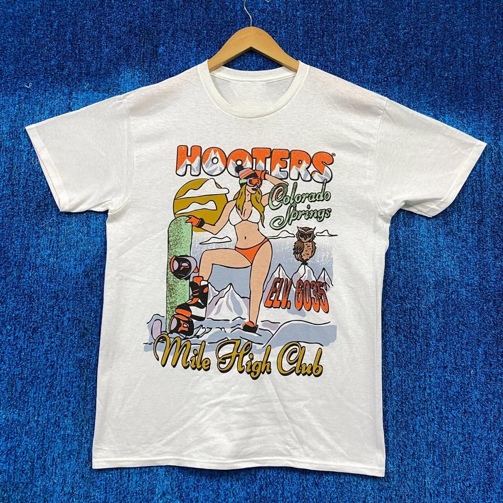 Hooters Mile High Club Wings T-shirt Size Medium FL0666