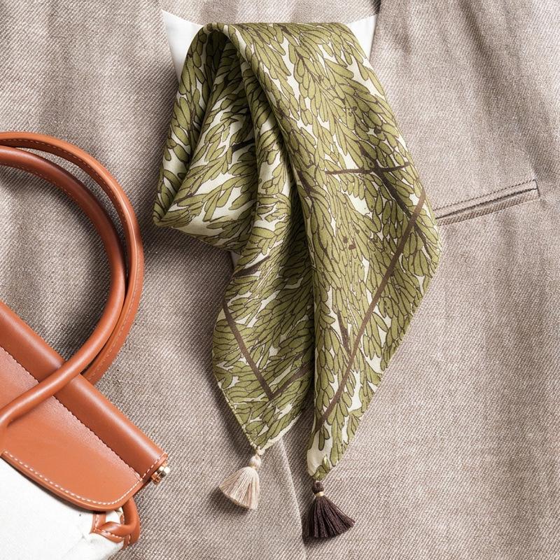 Silk Wool Double-Sided Heterochrome Ethnic Style Retro 70 Velvet Small Square Scarf Silk Scarf Women'S Warm Shawl Light Luxury Scarf Scarf