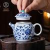 Сине-белый керамический чайник ручной росписи из Цзиндэчжэня