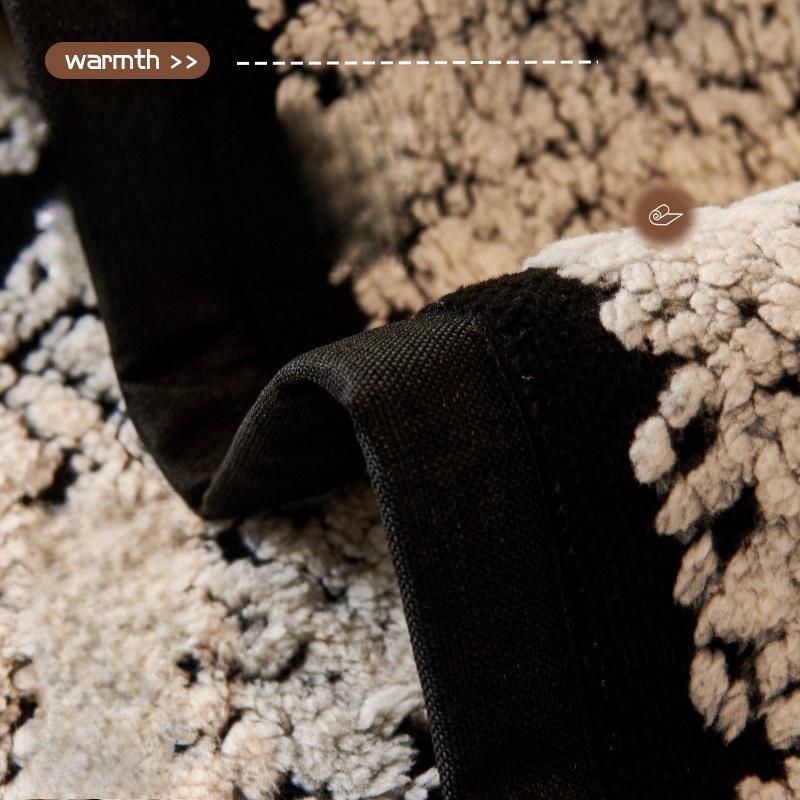 Плюшевая подушка для дивана Новая нескользящая утолщенная подушка для сиденья Легкая роскошь Высокий класс Зимний чехол Ткань Одеяло Тепловой чехол