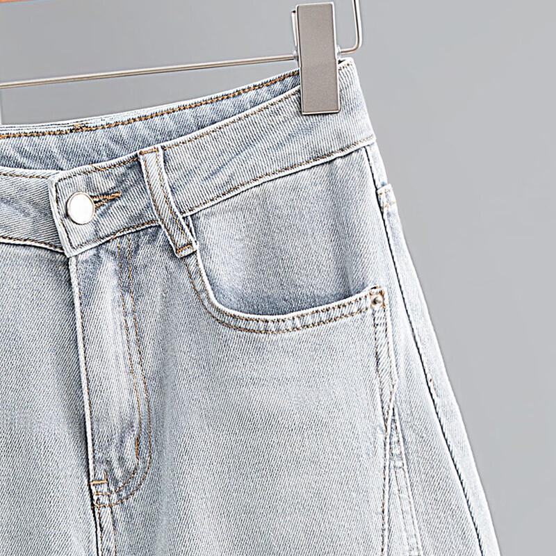 Женские мешковатые джинсы с потертостями и изогнутыми штанинами