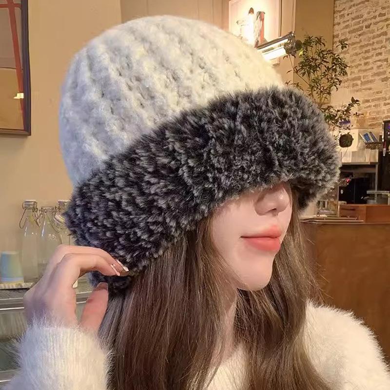 Шерстяная шапка женская сезонная утепленная теплая маленькая универсальная плюшевая шерстяная рыбацкая шапка