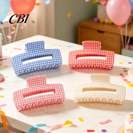 Hair Claw Clip Back Head Claw, Hollow Square Large Clip, Plaid Print Anti-Slip Teeth Accessory for Daily Wear High Hardness