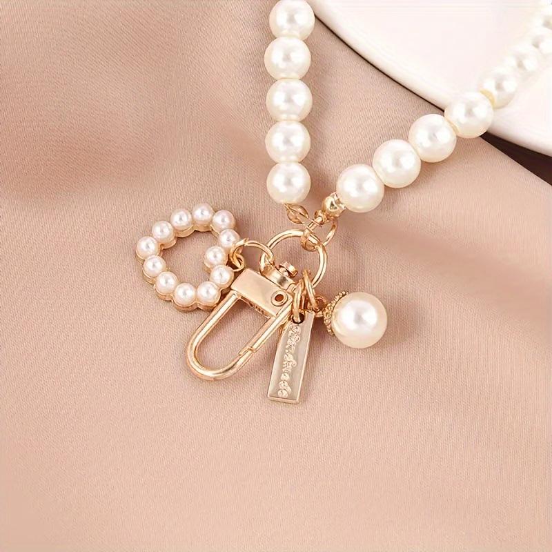 Cute Pearl Keychain for Women Girls Shiny Pearl Bead Shell Phone Bag Backpack Charm Accessory Car Key Key Chain Pendant Gift