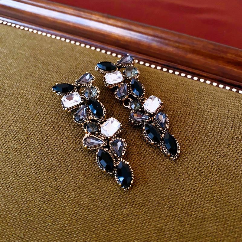 Инкрустированное бриллиантами колье-цветок и ретро-браслет, серьги - набор, европейский и американский стиль, цепочка для ключиц, ювелирные изделия высокого класса