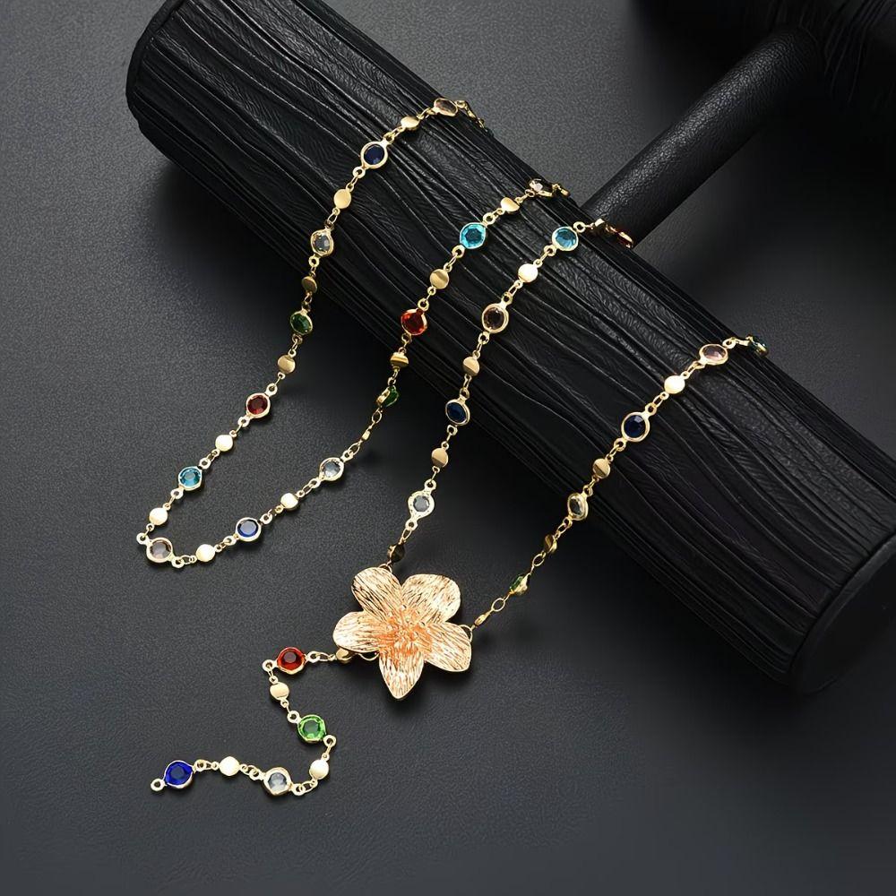 2 PCS Elegant Clavicle Chain Simple Colorful Rhinestones Necklace Flower-shaped Necklace  Gatherings