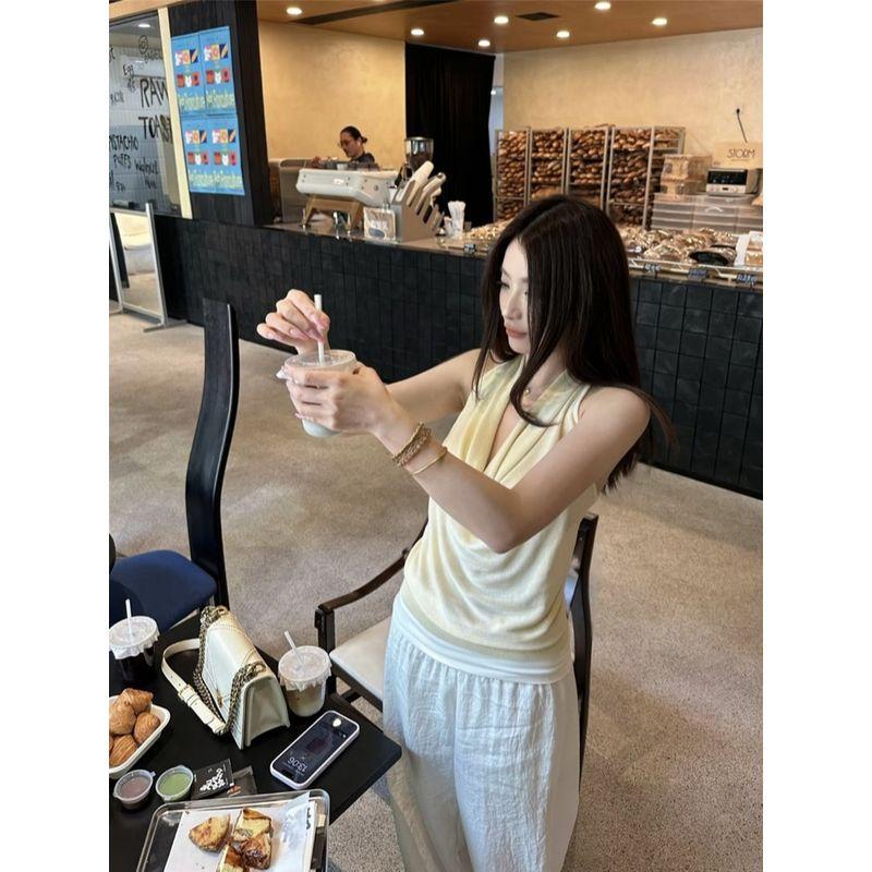 Kumikumi Design Sense Hanging Neck Swing Collar Pleat Vest Top Women Summer New Slimming Casual Pants Two-piece Set