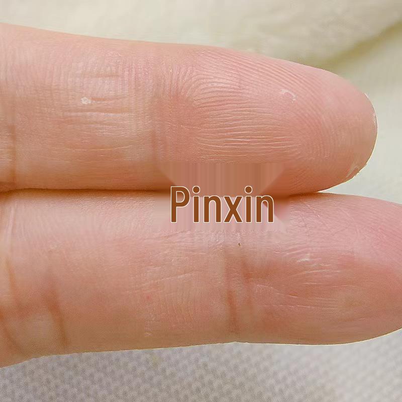 Геометрические маленькие серьги-пусеты 2024: Игла из серебра 925 пробы с инкрустированными бриллиантами в дизайне «Золотой треугольник» для женщин