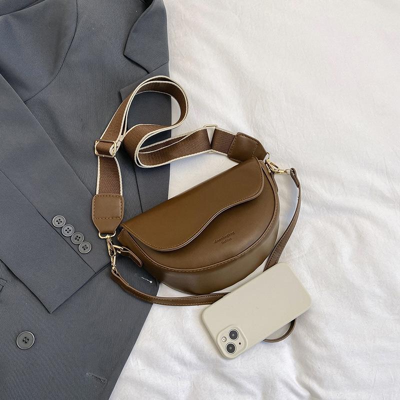 Crossbody Saddle Bag Ladies Portable Niche Design PU Leather Underarm Bag Flap Shoulder Bag Women's Small Purse And Handbags