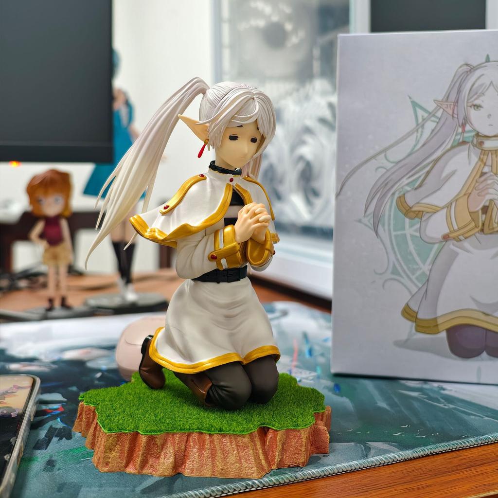 Frieren Beyond Journey's End Double Head Sculpt GK Anime Figure Collectible Desktop Decor Gift for Anime Fans